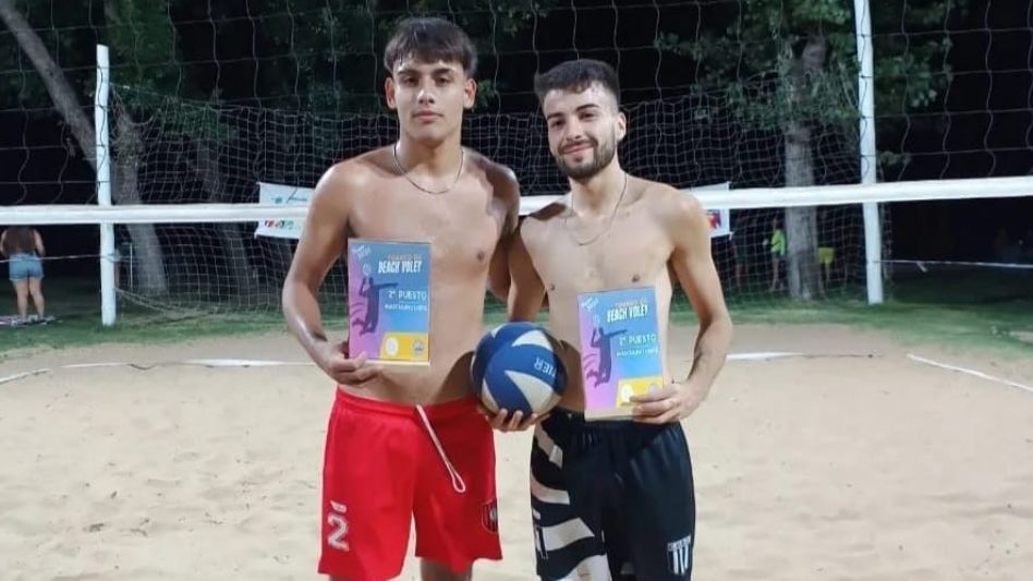 Se Jug El Torneo Municipal Nocturno De Beach Voley